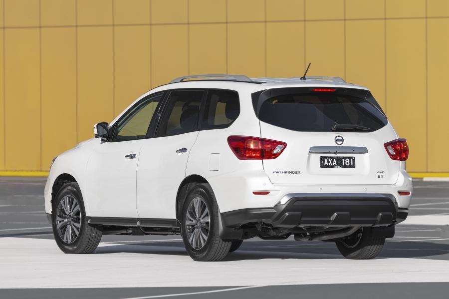  Nissan Pathfinder ST (R52) 2017 года  (AU) (фото 27 из 40)